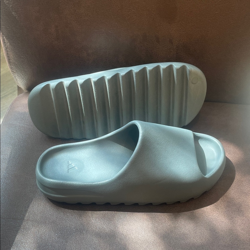 Yeezy Gray Slide Sandals